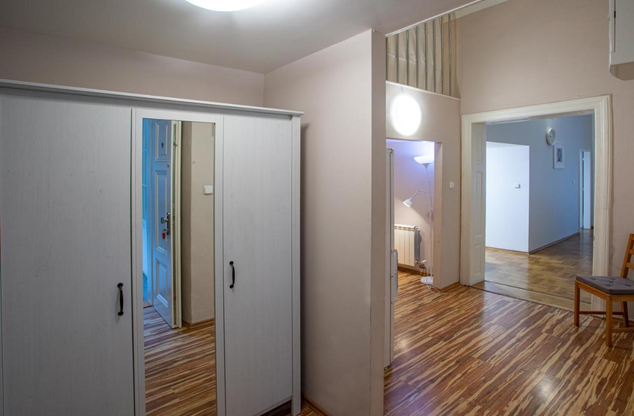 Michalska Apartment プラハ エクステリア 写真