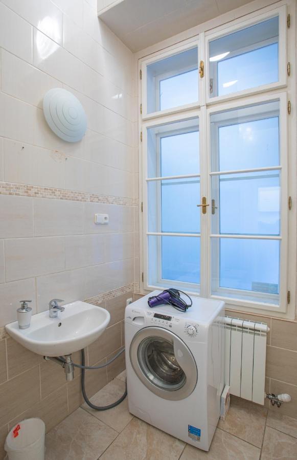 Michalska Apartment プラハ エクステリア 写真