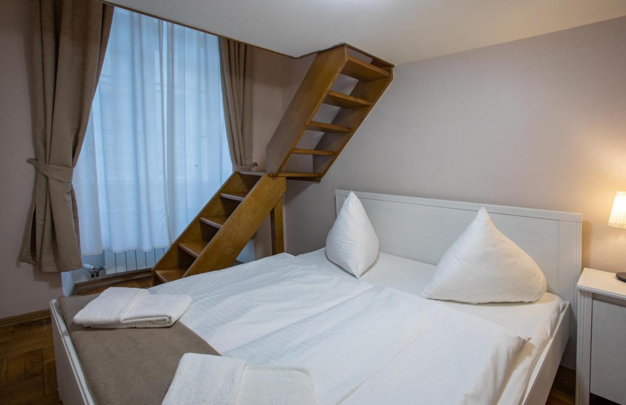 Michalska Apartment プラハ エクステリア 写真